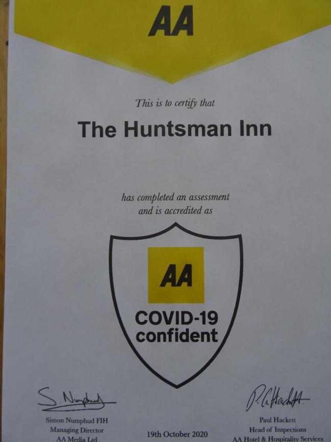 The Huntsman Inn โฮล์มเฟิร์ธ ภายนอก รูปภาพ